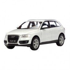 Автомодель Welly Audi Q5 1:24 белая (22518W/22518W-1) Автомодель Welly Audi Q5 1:24 белая (22518W/22518W-1)